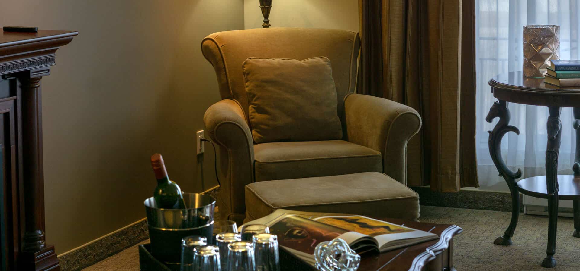 Rooms & Suites