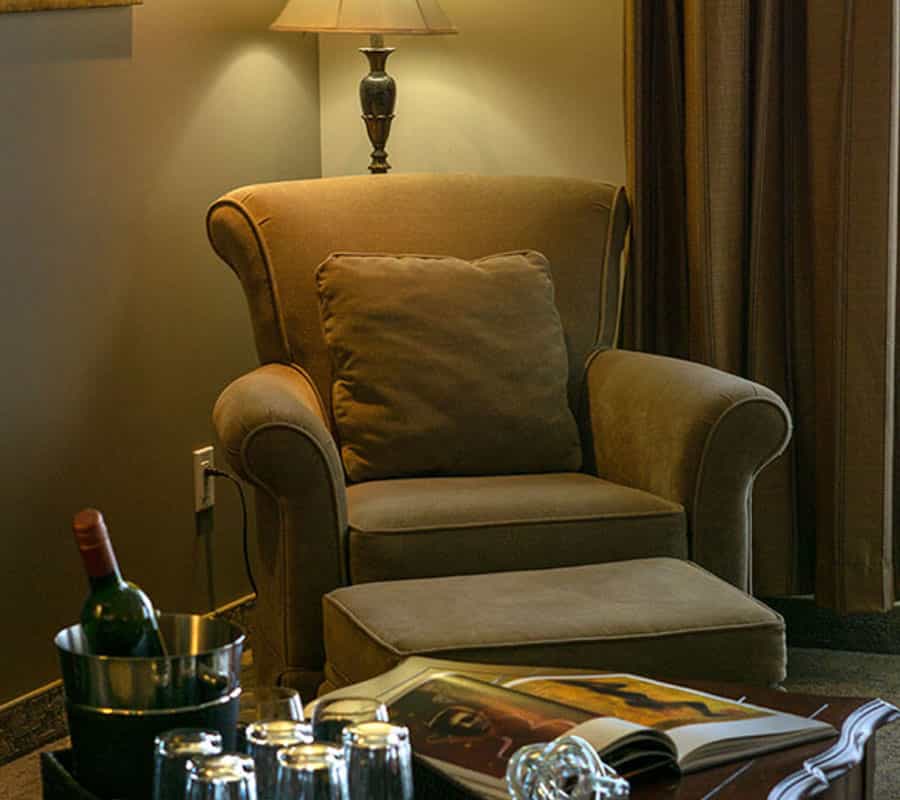 Rooms & Suites